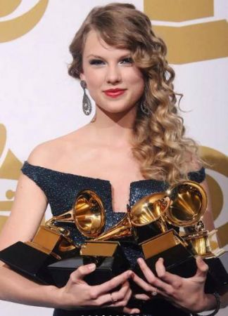 泰勒·斯威夫特 泰勒·斯威夫特